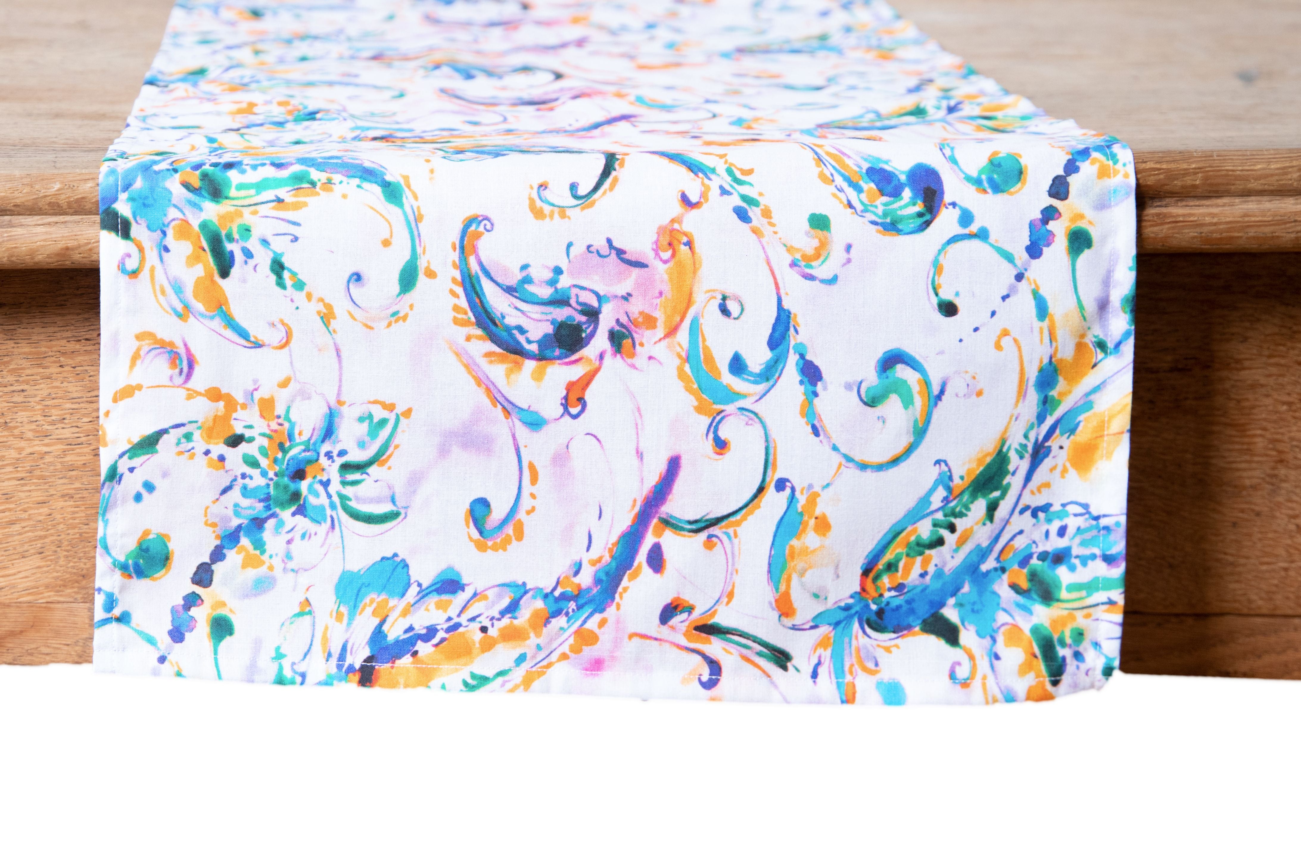 Runner da tavola in 100% cotone stampa digitale dai colori vivi ed intensi lavabile in lavatrice made in Italy PAISLEY ACQUAMARINA