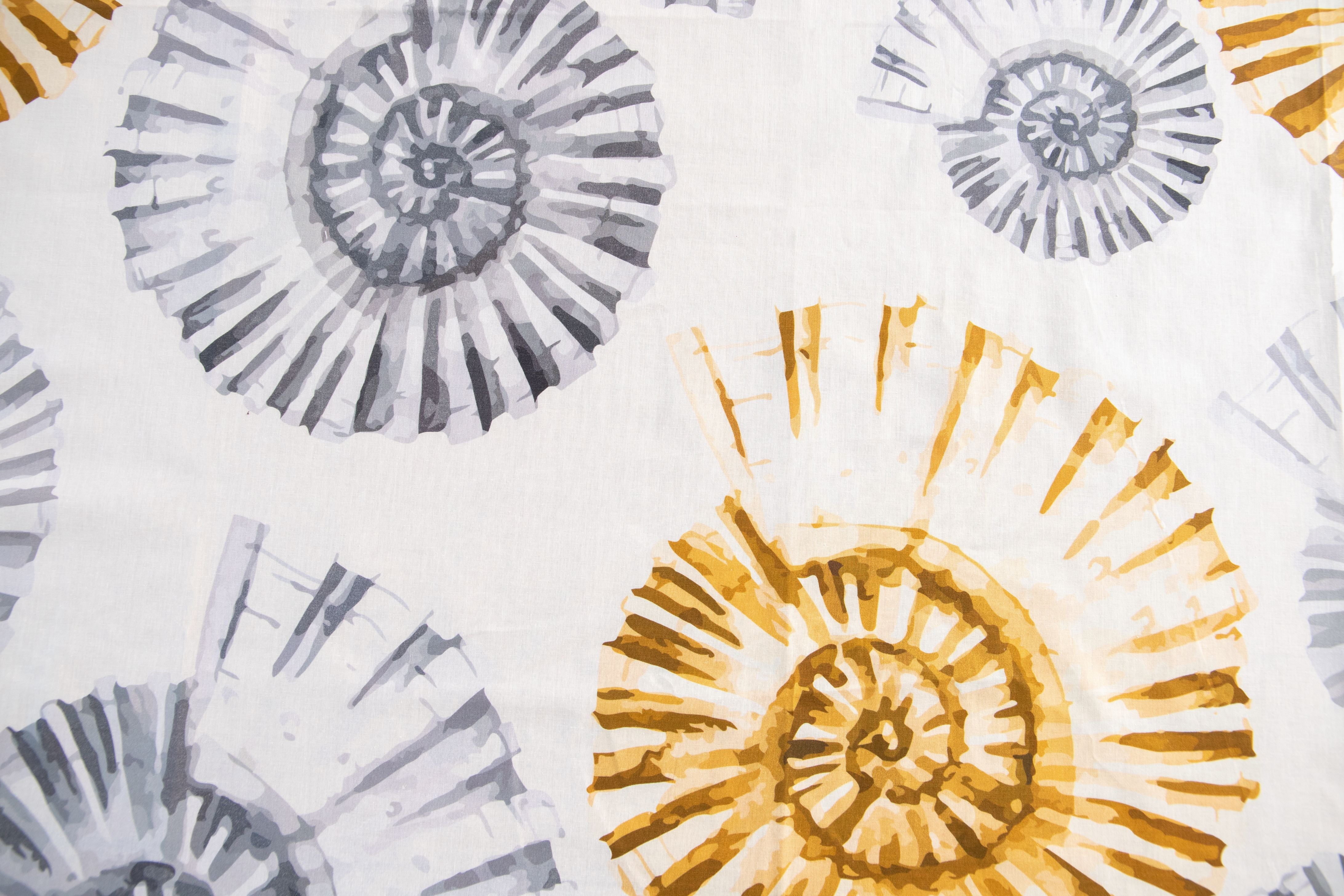 Set di 6 tovaglioli da tavola in stoffa 45 x 45 CM 100% cotone stampa digitale dai colori vivi ed intensi lavabili in lavatrice made in Italy CONCHIGLIONI